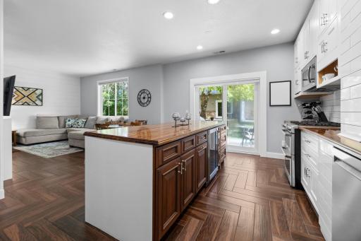 6440 64th Street NE, Albertville, MN 55301