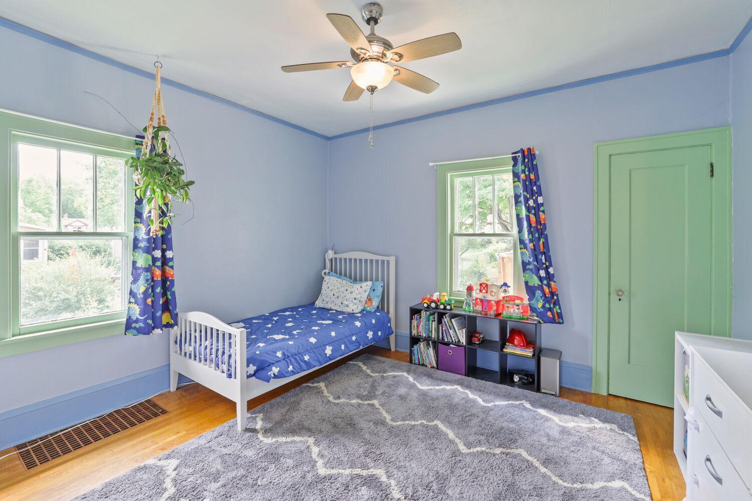 Second bedroom