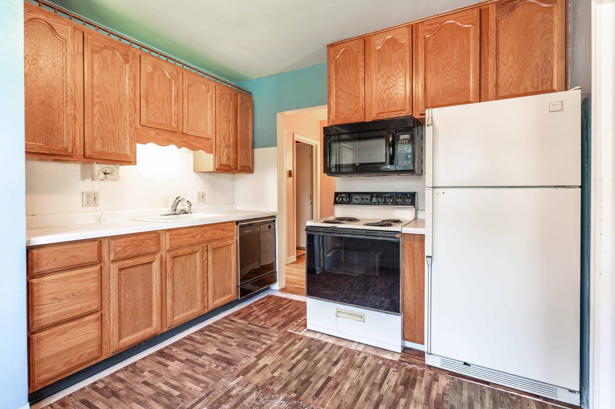 211 5th St SE PR-207.jpg