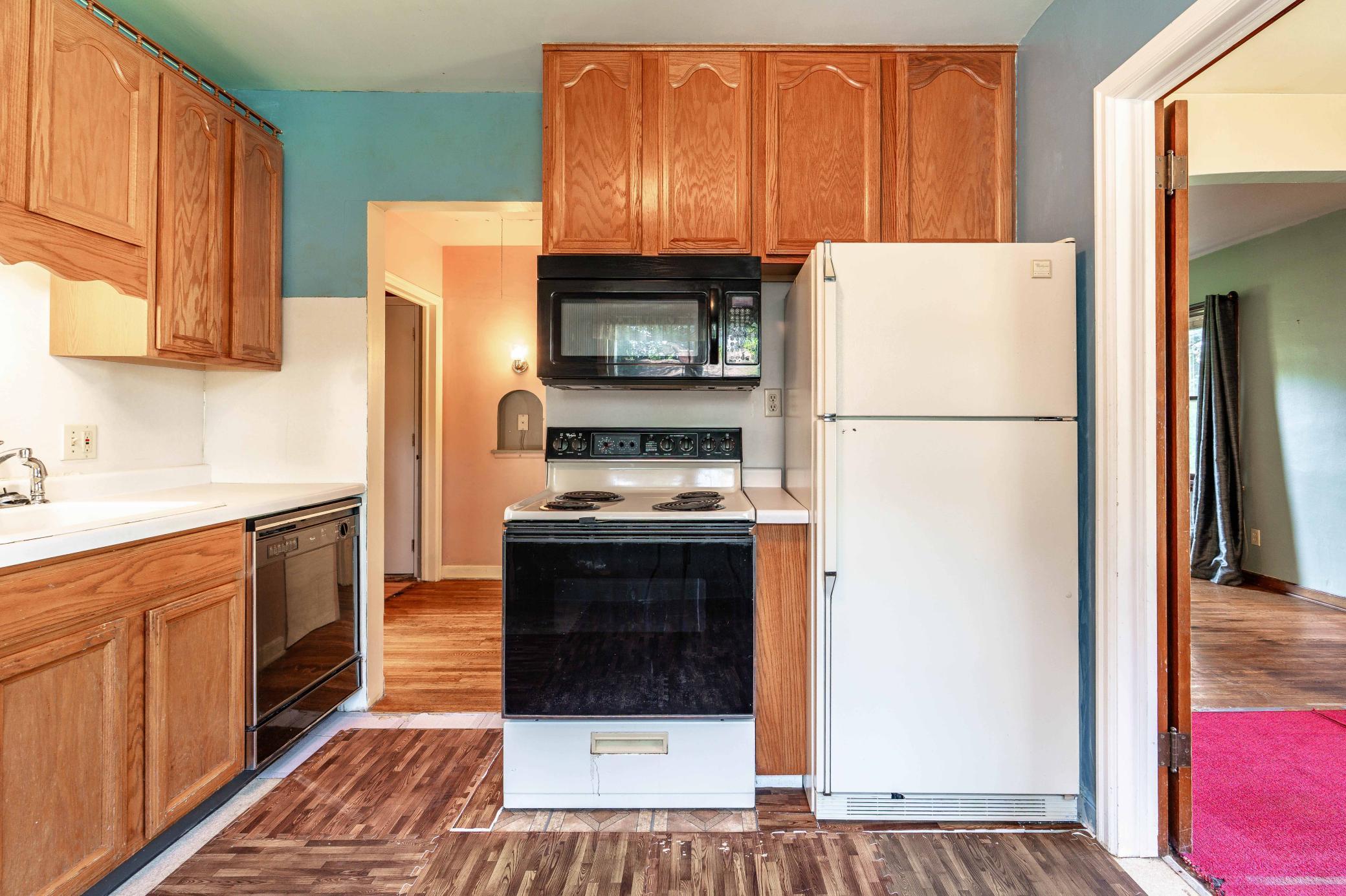 211 5th St SE PR-208.jpg
