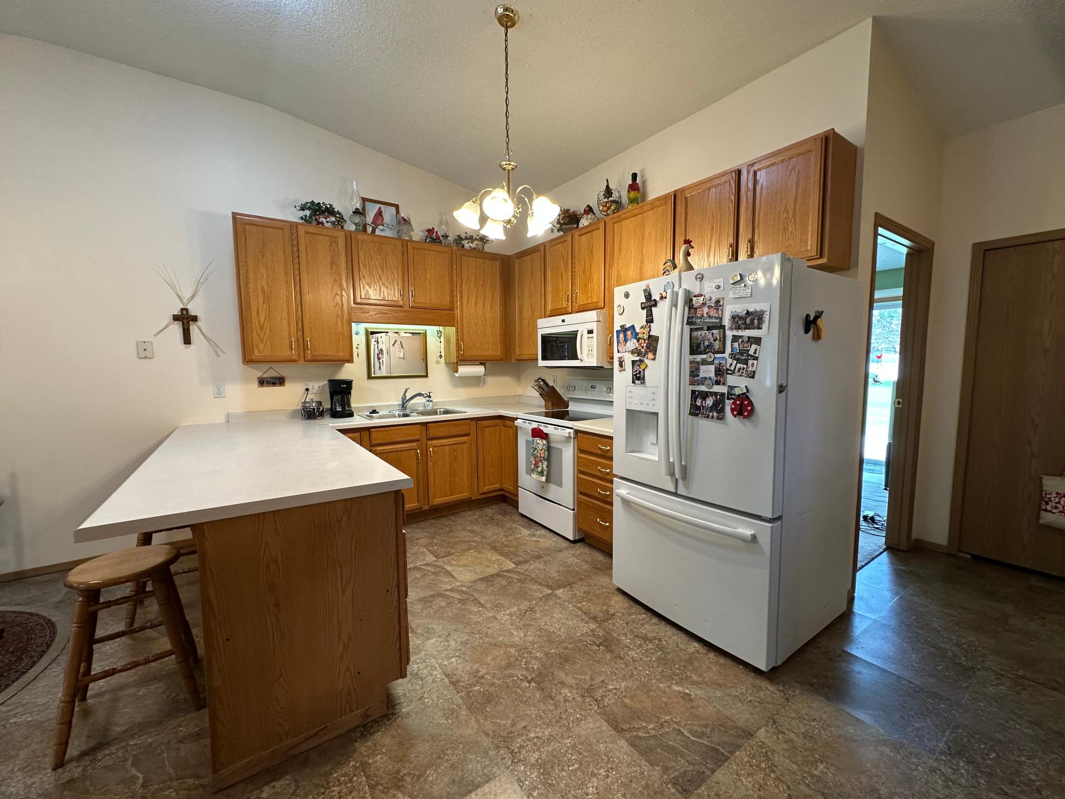 4740 Kitchen