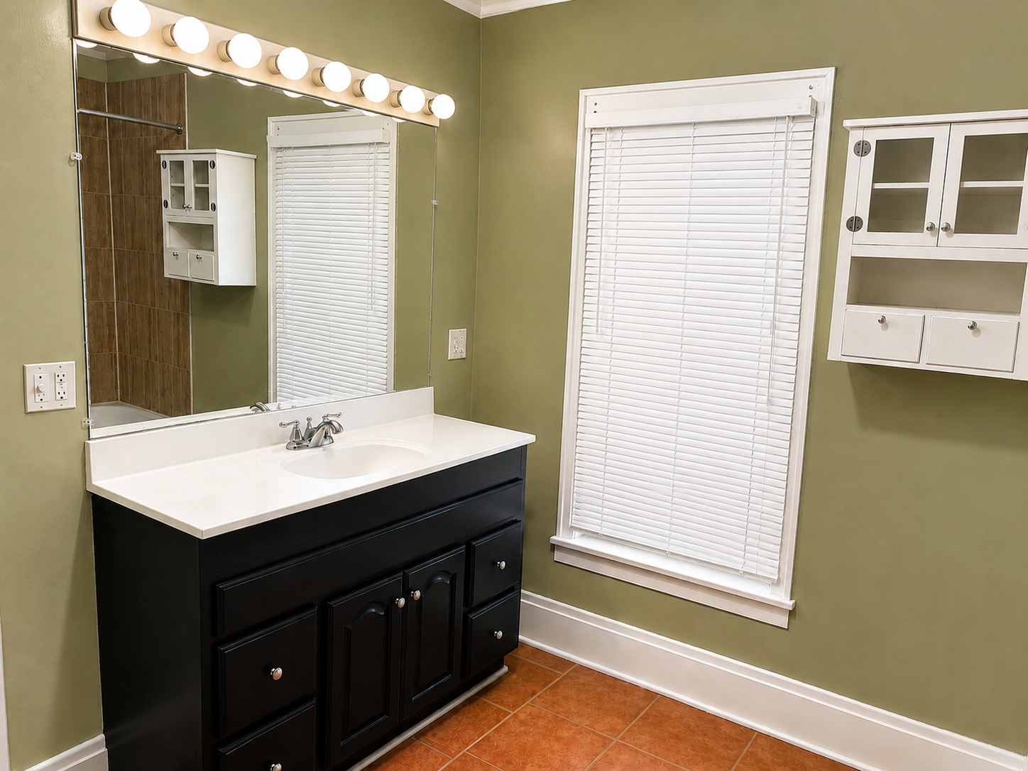 Main Bathroom