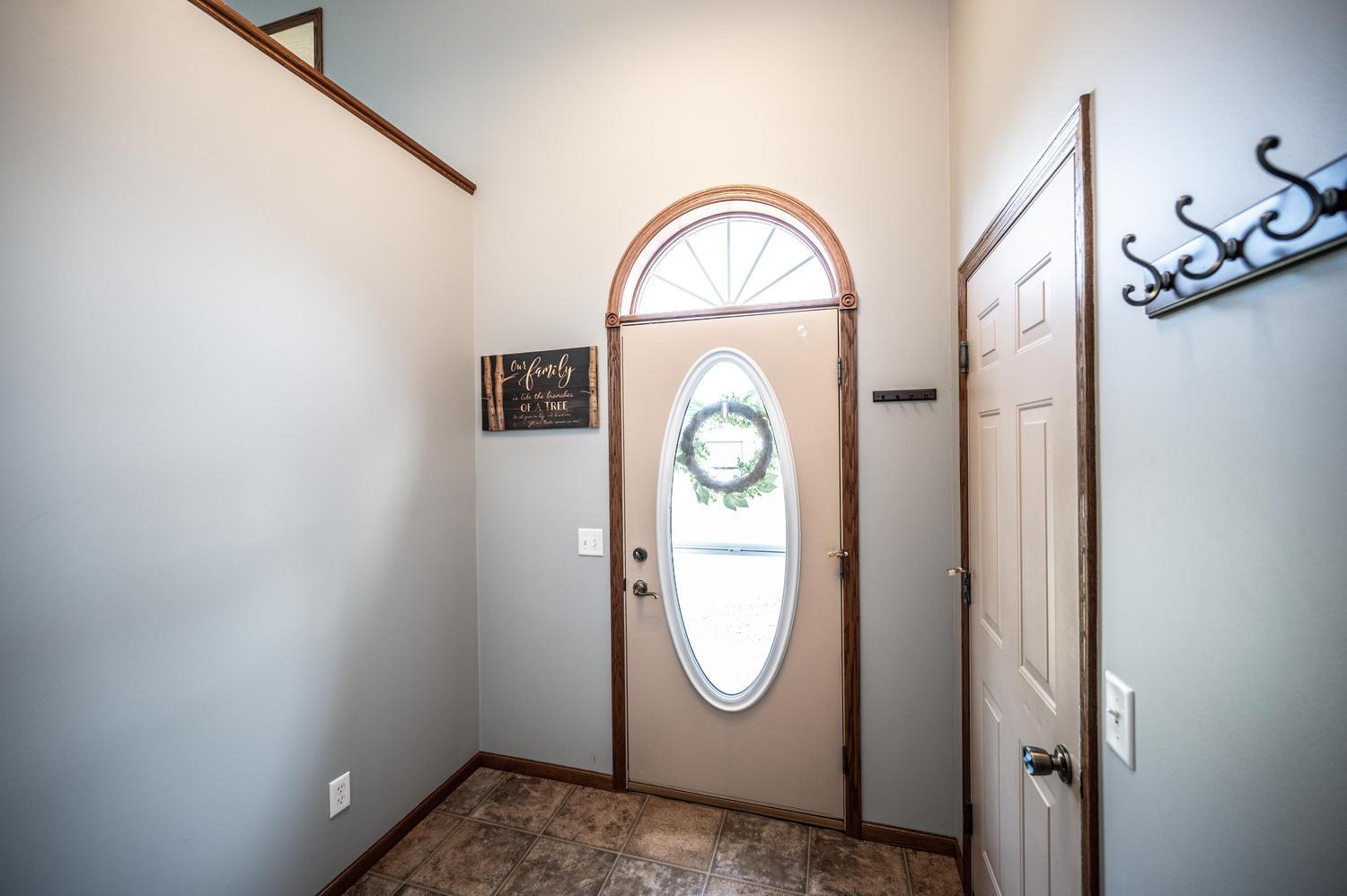 016-037-Entryway-1500x999.jpg