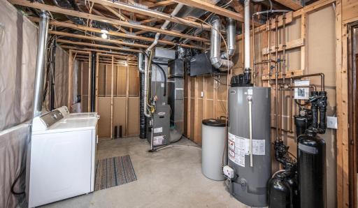 039-030-Utility Room-1500x876.jpg