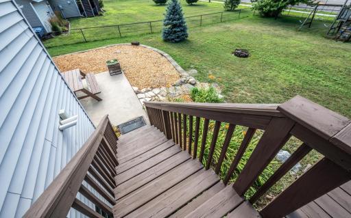 013-027-Deck-1500x936.jpg