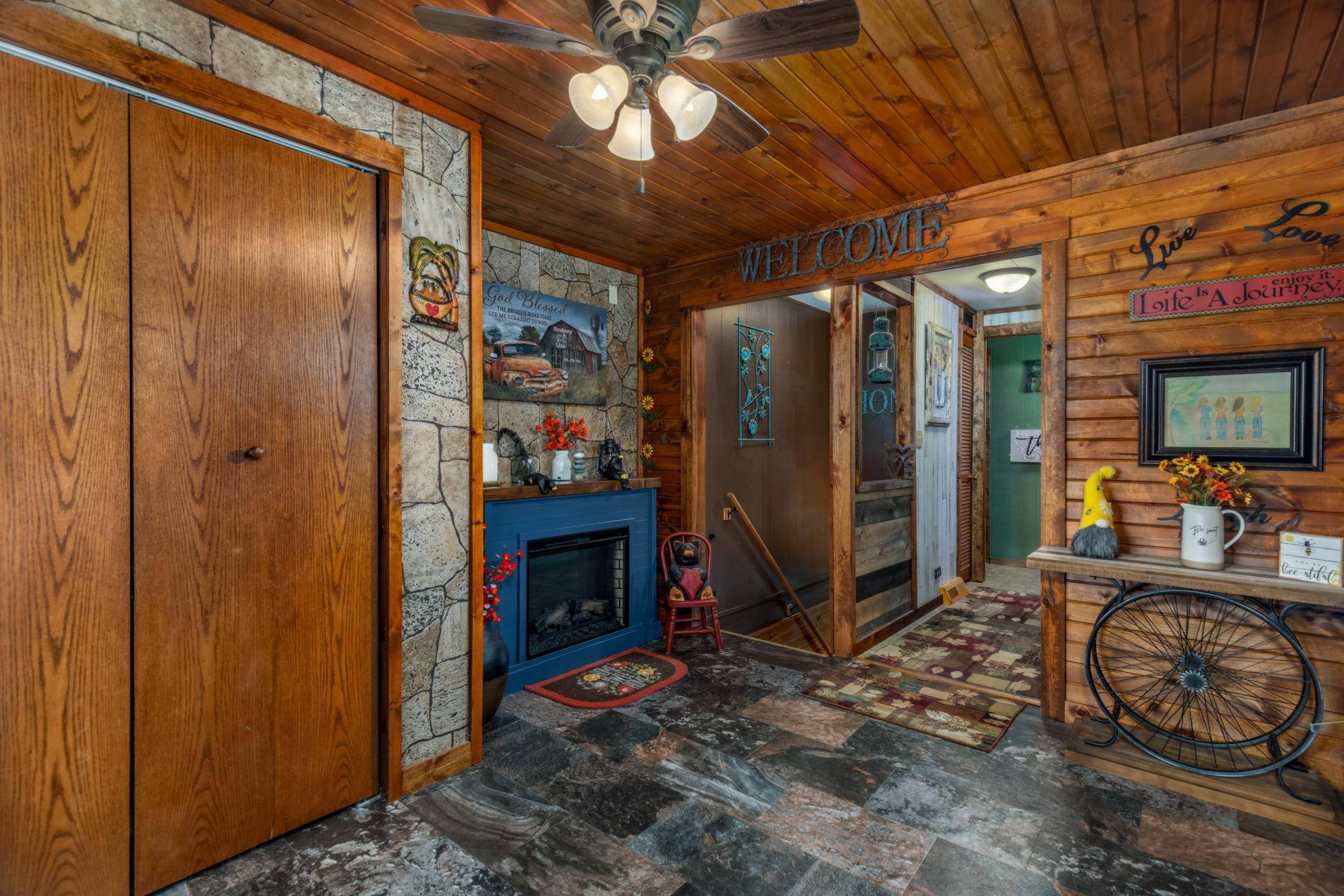 50Cypress_Interior-2.jpg