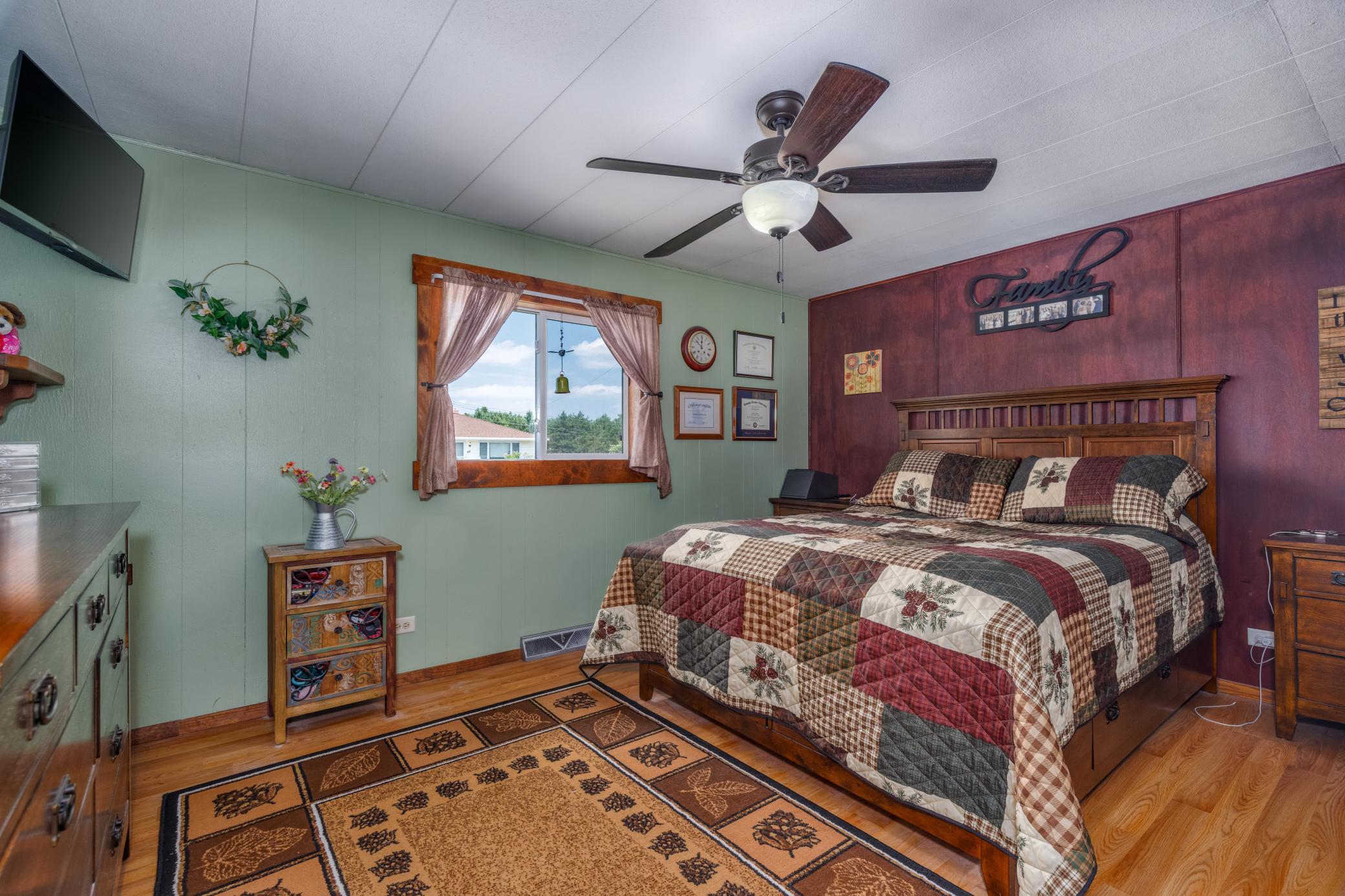 50Cypress_Interior-16.jpg