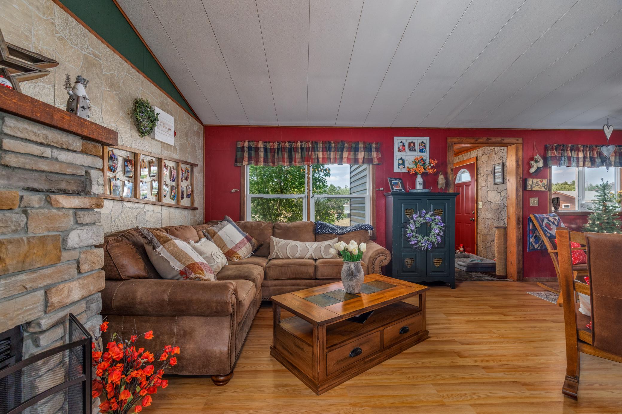 50Cypress_Interior-14.jpg