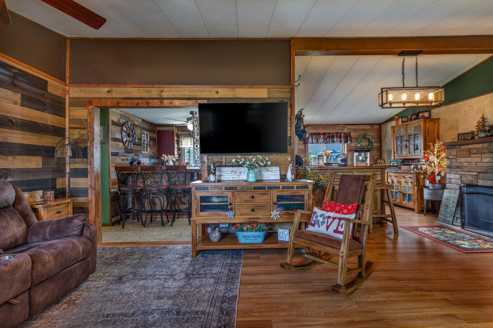 50Cypress_Interior-12.jpg