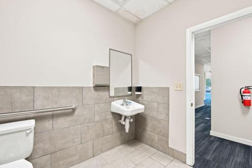 1789 Lexington Avenue N, Roseville, MN 55113