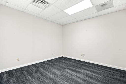 1789 Lexington Avenue N, Roseville, MN 55113