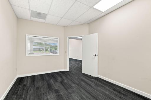 1789 Lexington Avenue N, Roseville, MN 55113