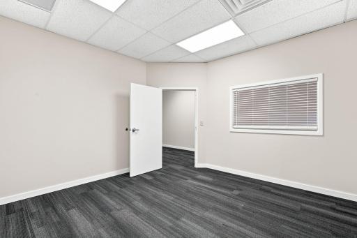1789 Lexington Avenue N, Roseville, MN 55113