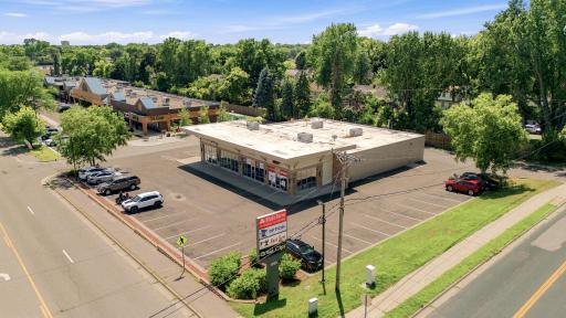 1789 Lexington Avenue N, Roseville, MN 55113