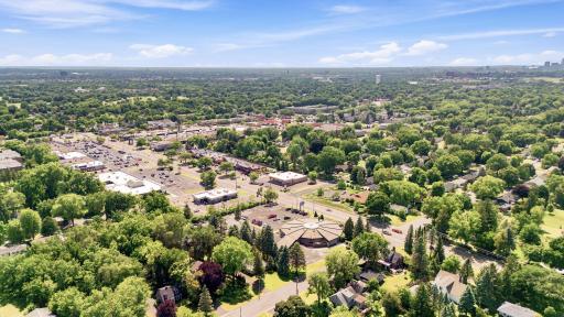 1789 Lexington Avenue N, Roseville, MN 55113