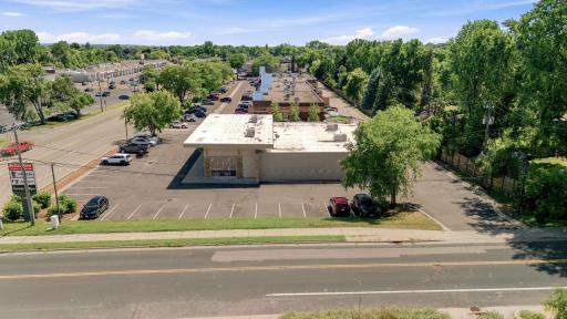 1789 Lexington Avenue N, Roseville, MN 55113