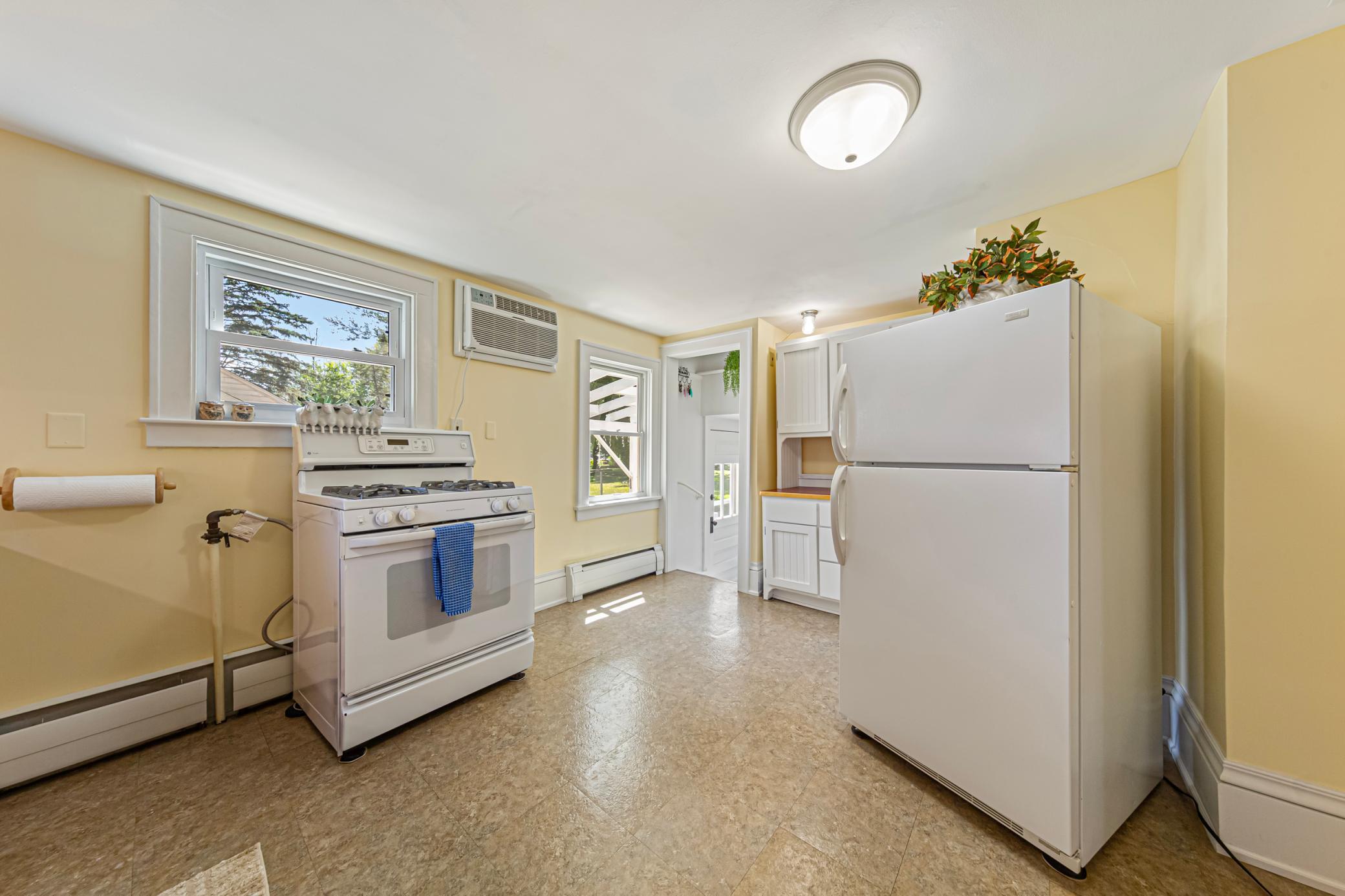 20_19 kitchen.jpg