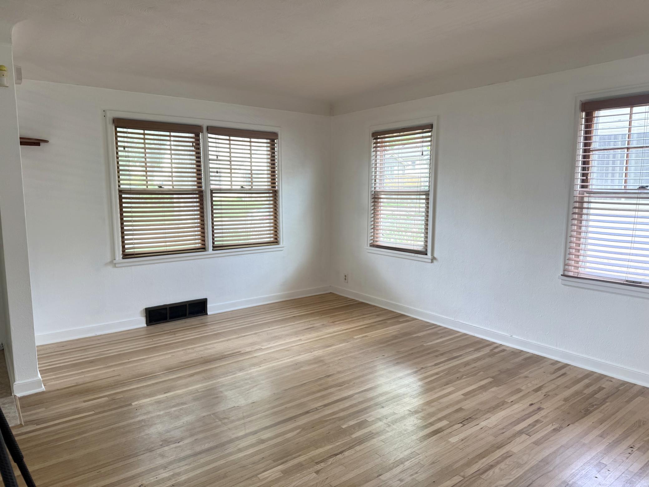 Living Room.jpg