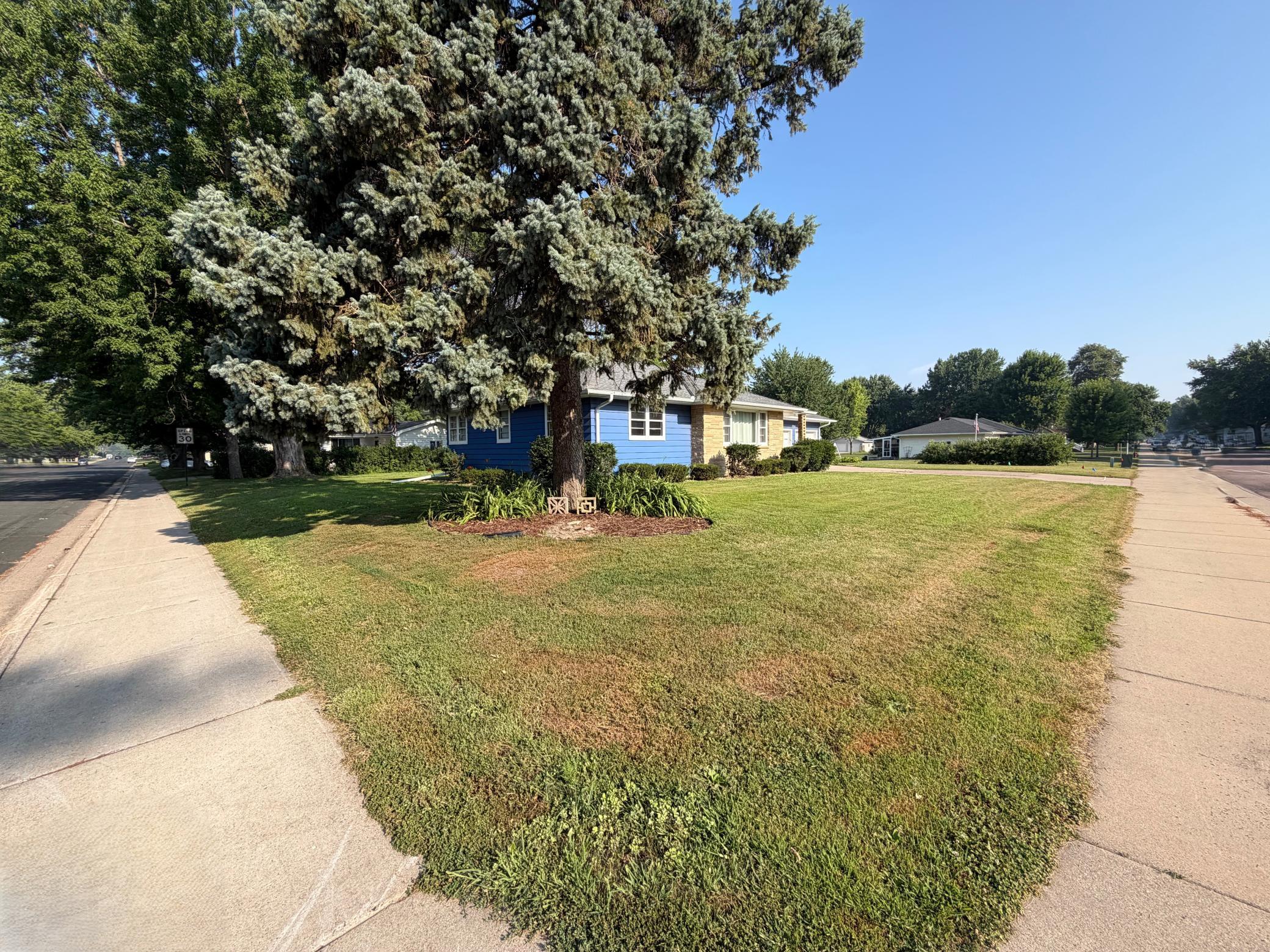 Exterior corner lot