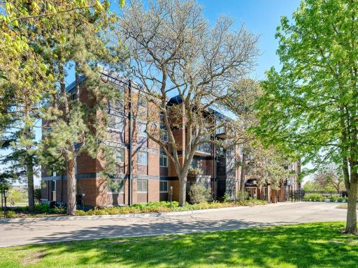 Photo for 334 Cherokee Avenue, 201, Saint Paul, MN 55107 - listing #7112604 Handsome brick building on the River Bluff overlooking downtown St Paul.