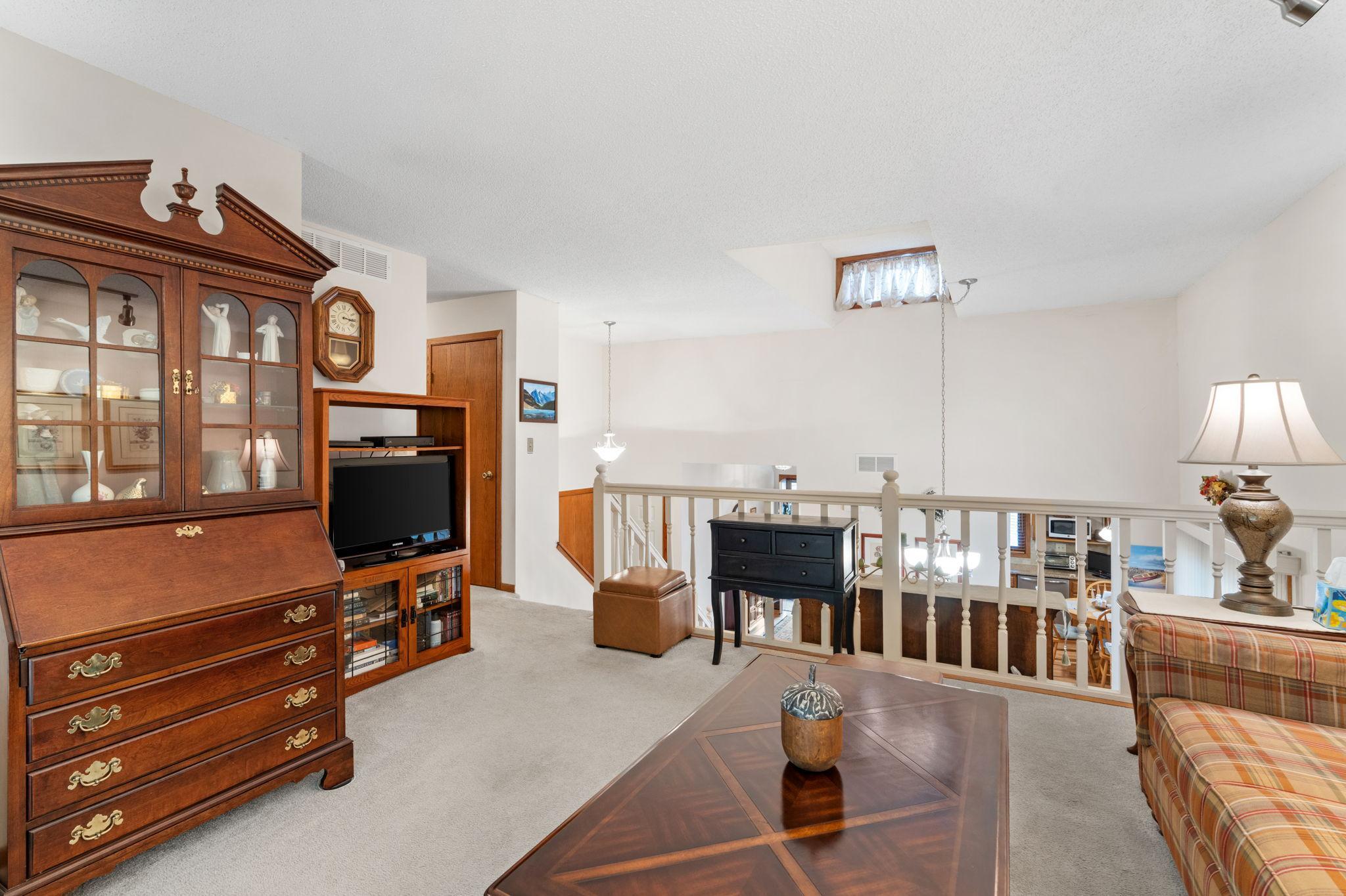 25-web-or-mls-13520 Havelock Trail-25.jpg