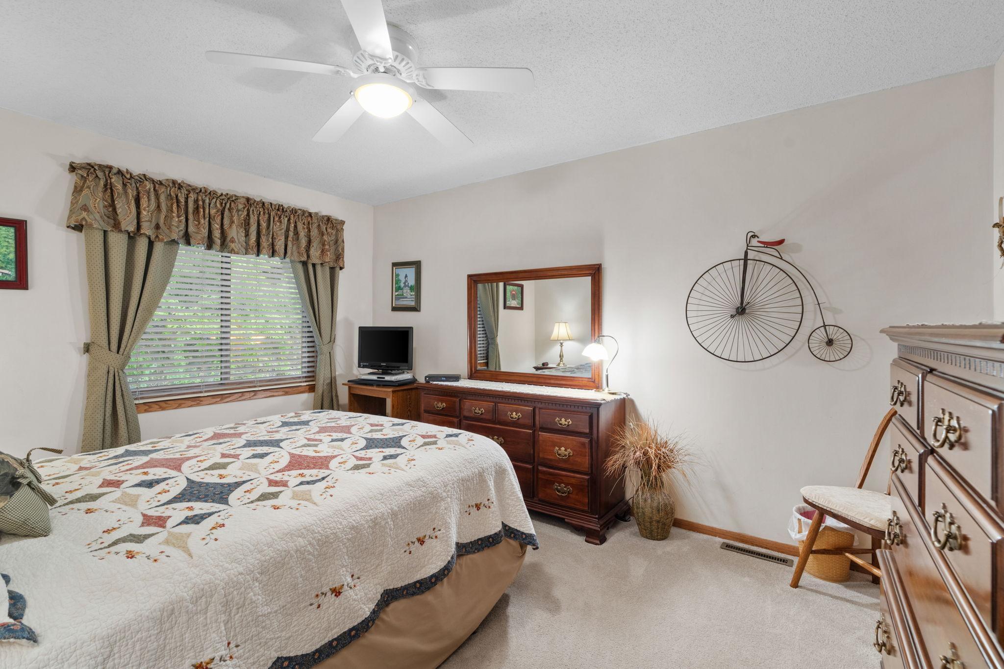 28-web-or-mls-13520 Havelock Trail-28.jpg