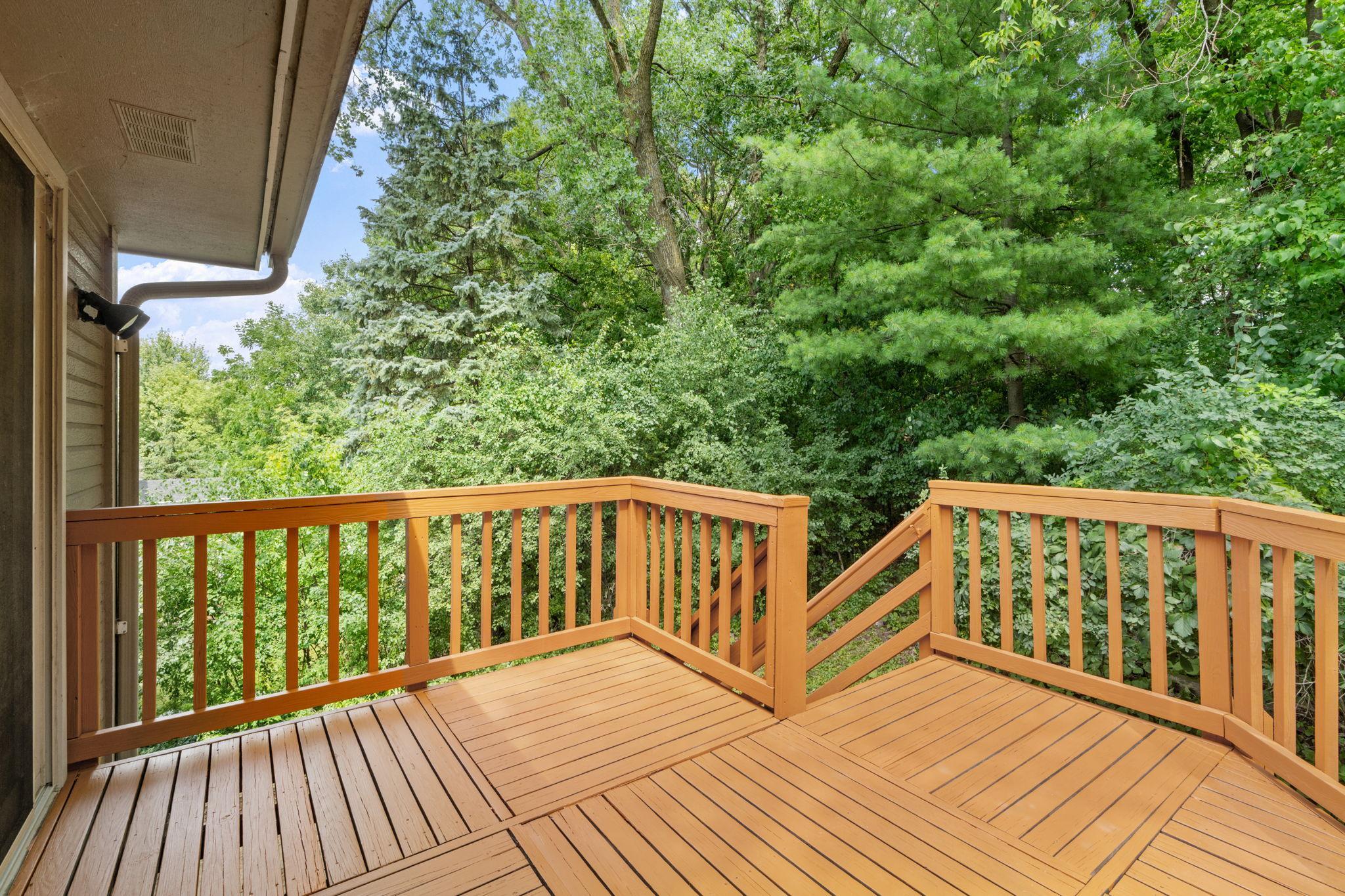 10-web-or-mls-13520 Havelock Trail-10.jpg
