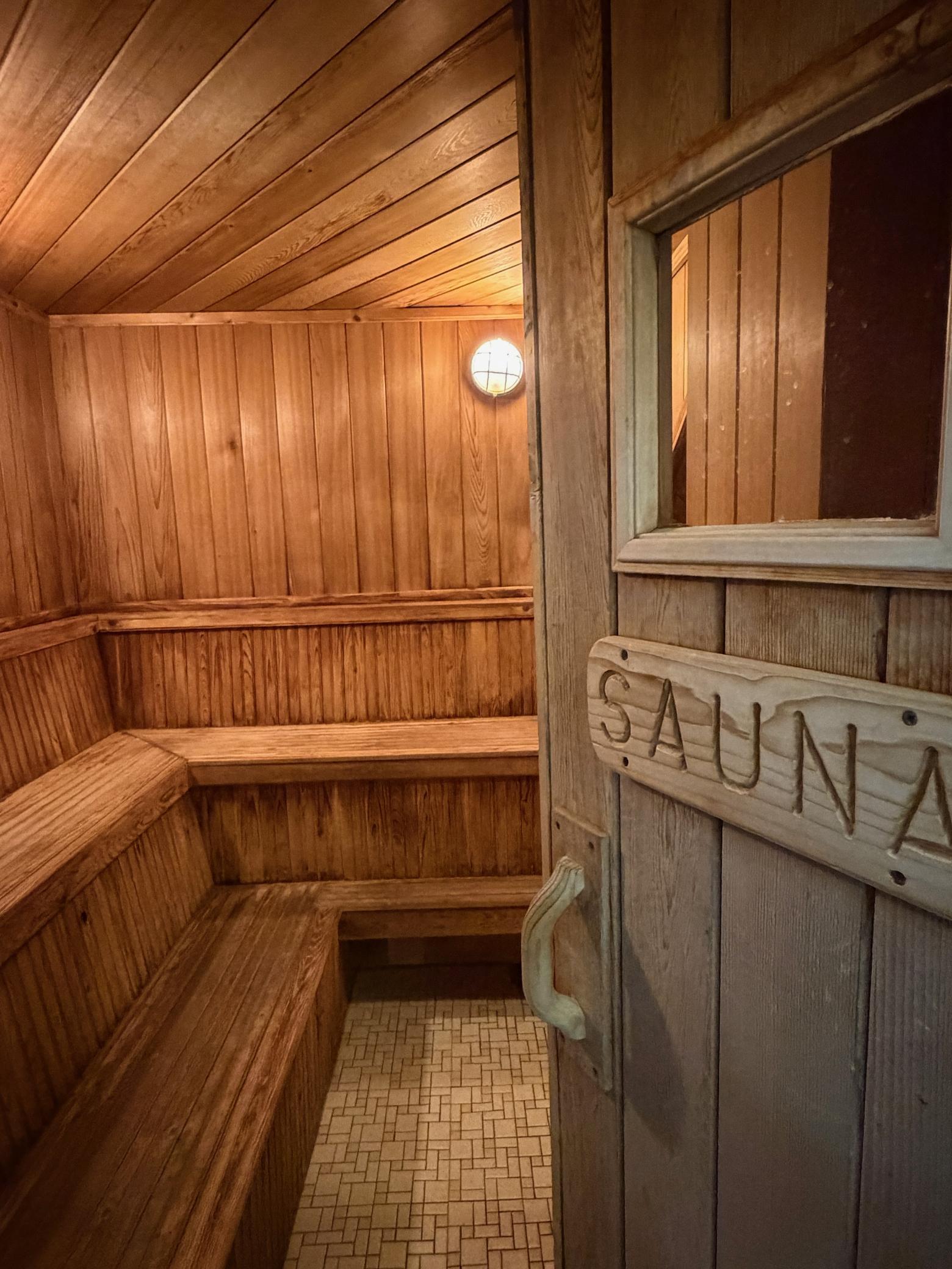 Sauna.jpeg