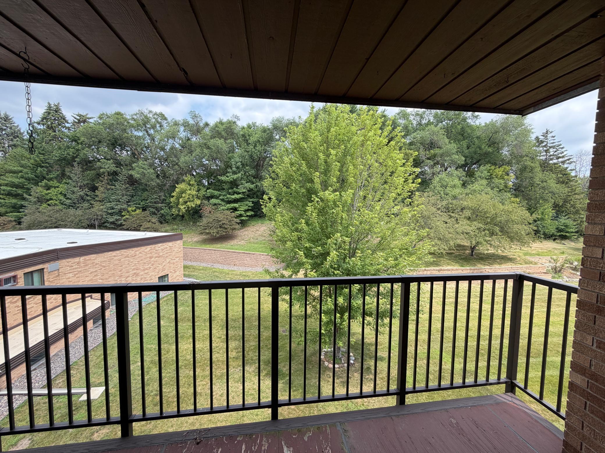3rd floor deck.jpeg