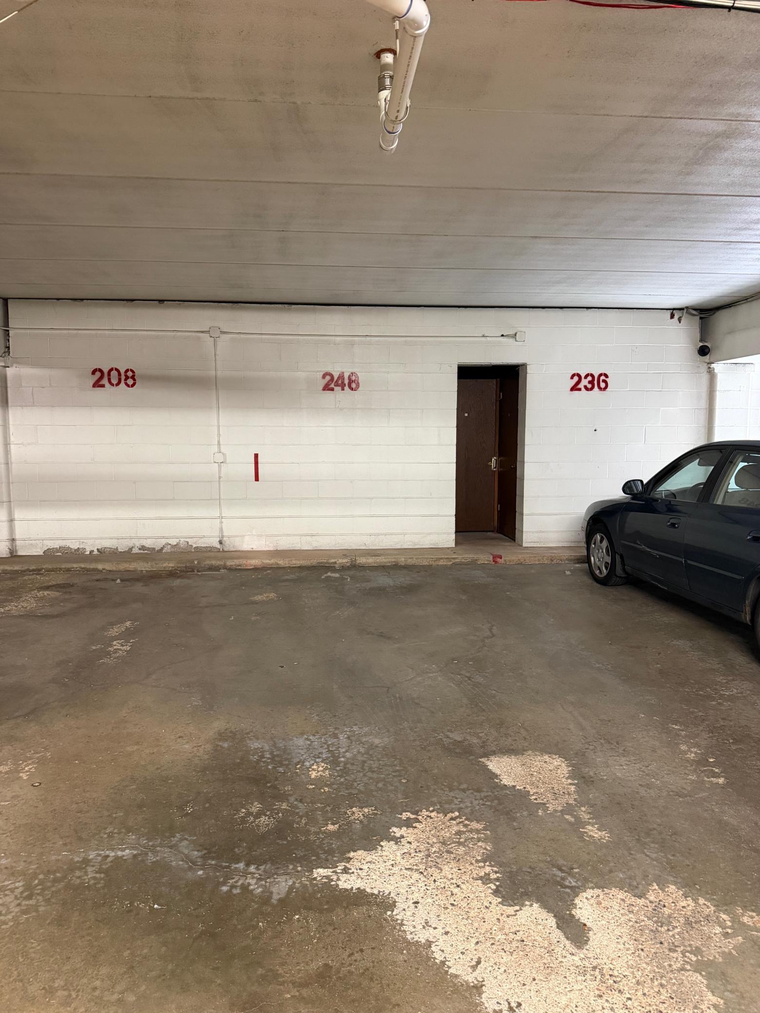 Parking spot 248.jpeg