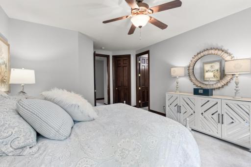 9991 Dell Road, Eden Prairie, MN 55347
