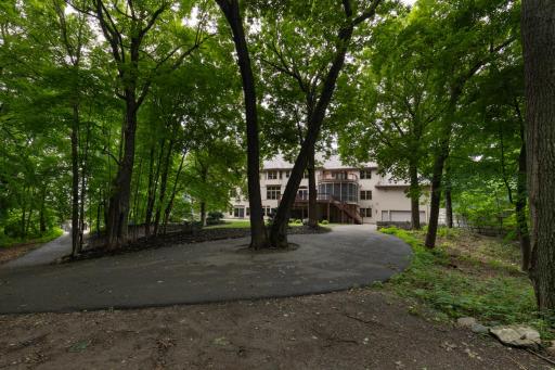 9991 Dell Road, Eden Prairie, MN 55347