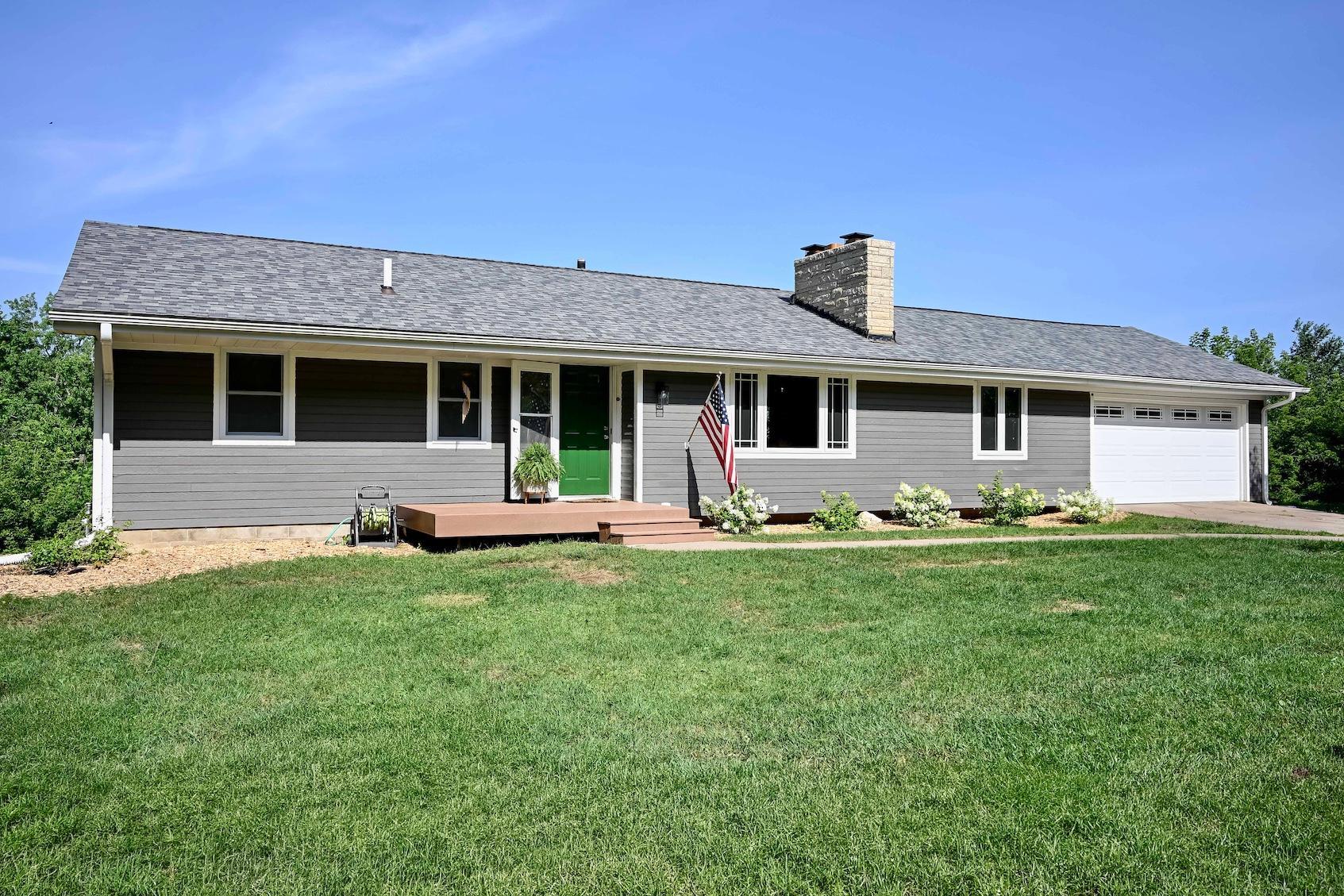 1 Front & Garage.jpg