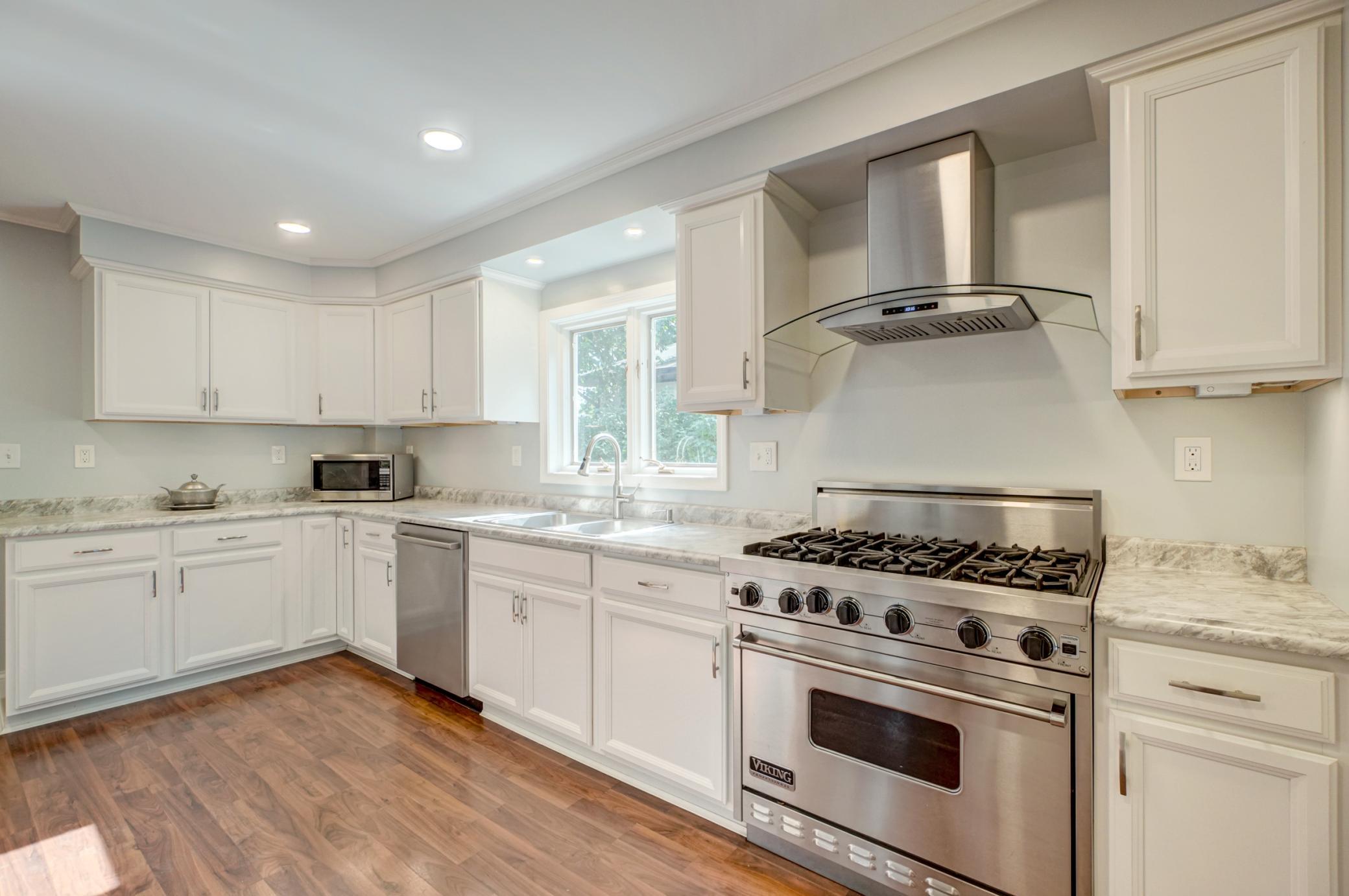 950 Juno Ave-30.jpg