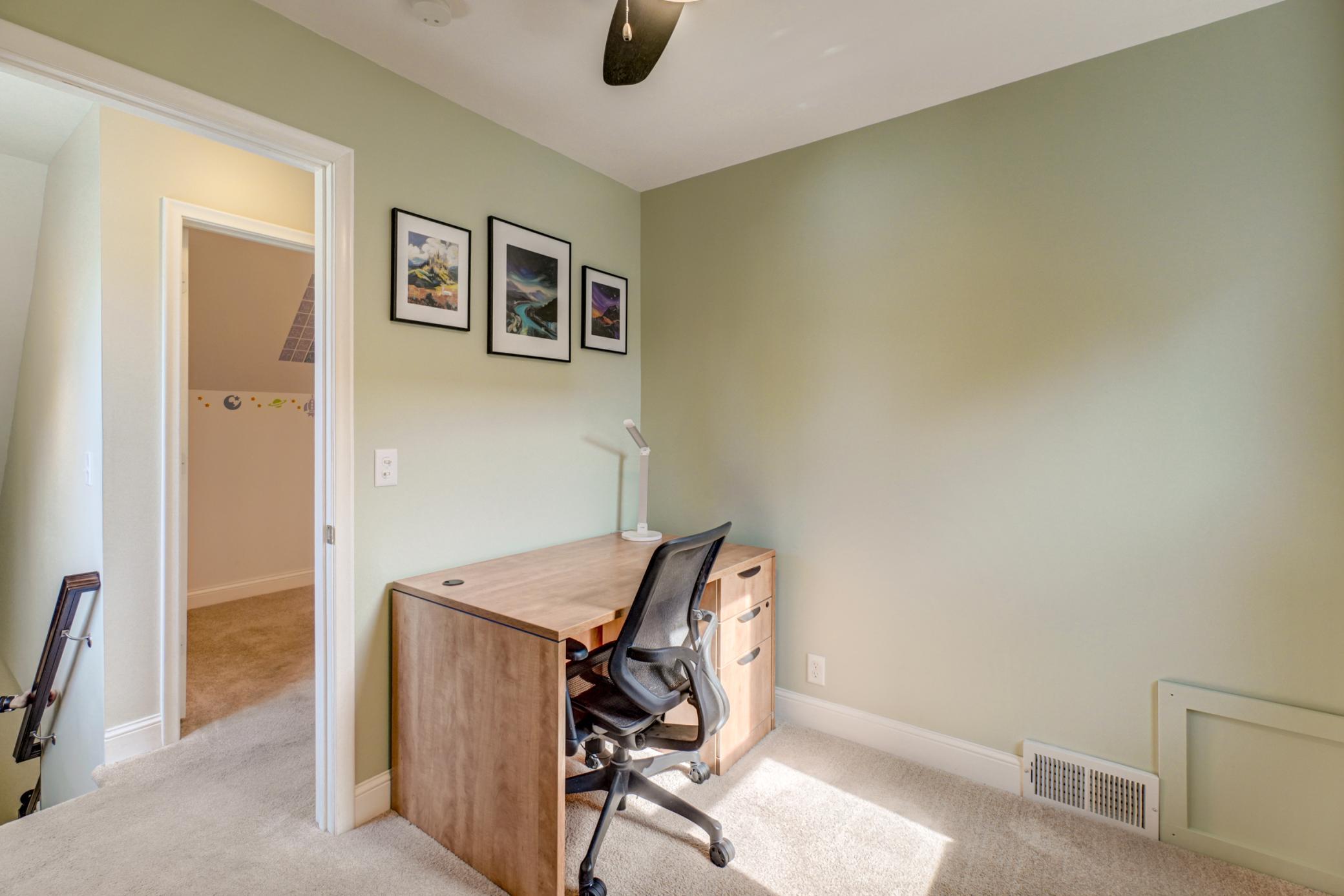 950 Juno Ave-42.jpg
