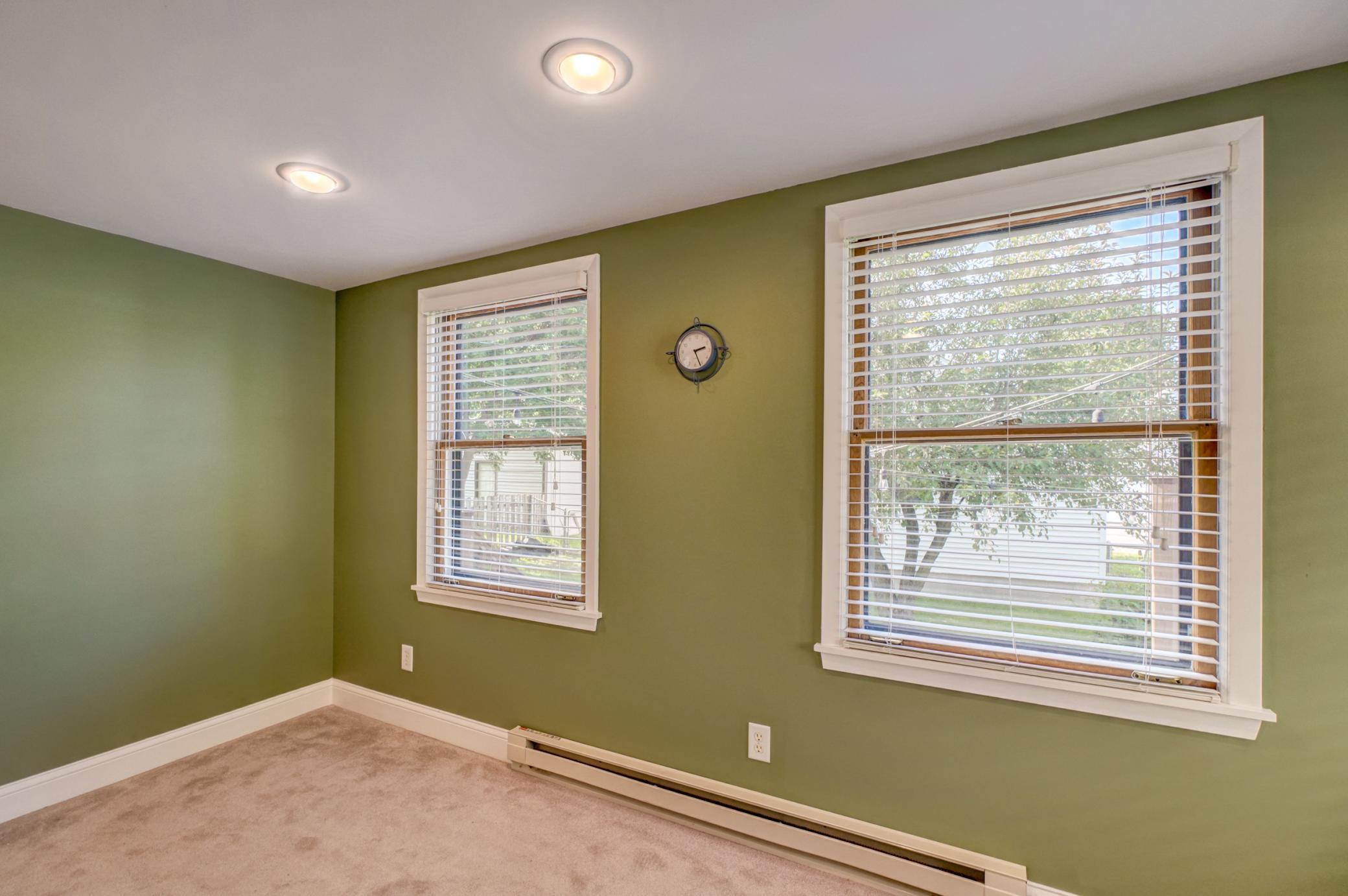 950 Juno Ave-38.jpg