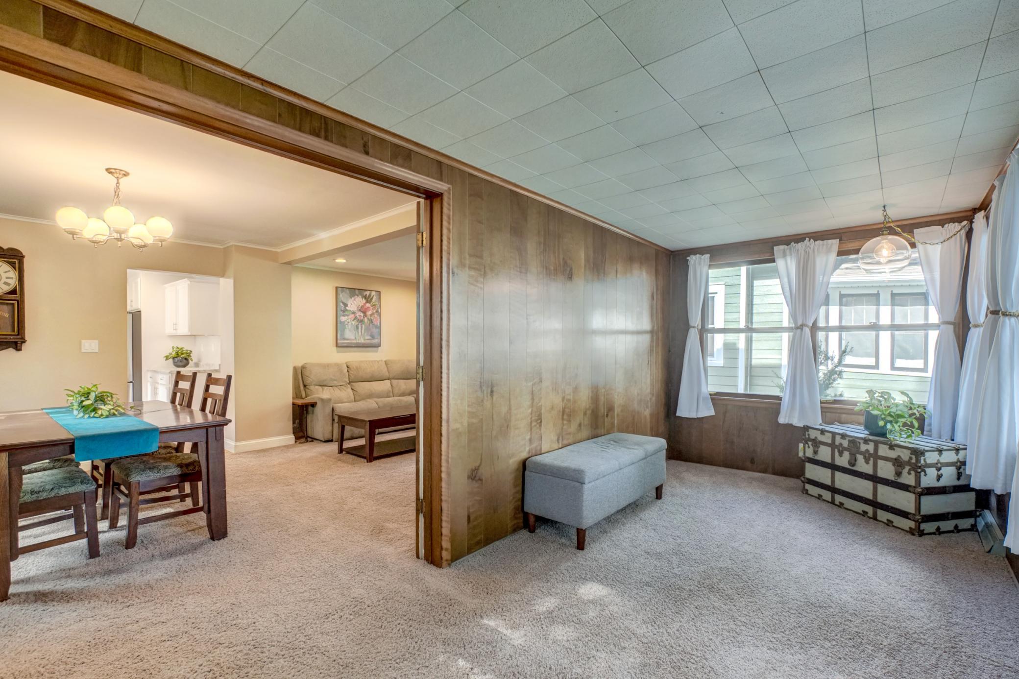 950 Juno Ave-13.jpg