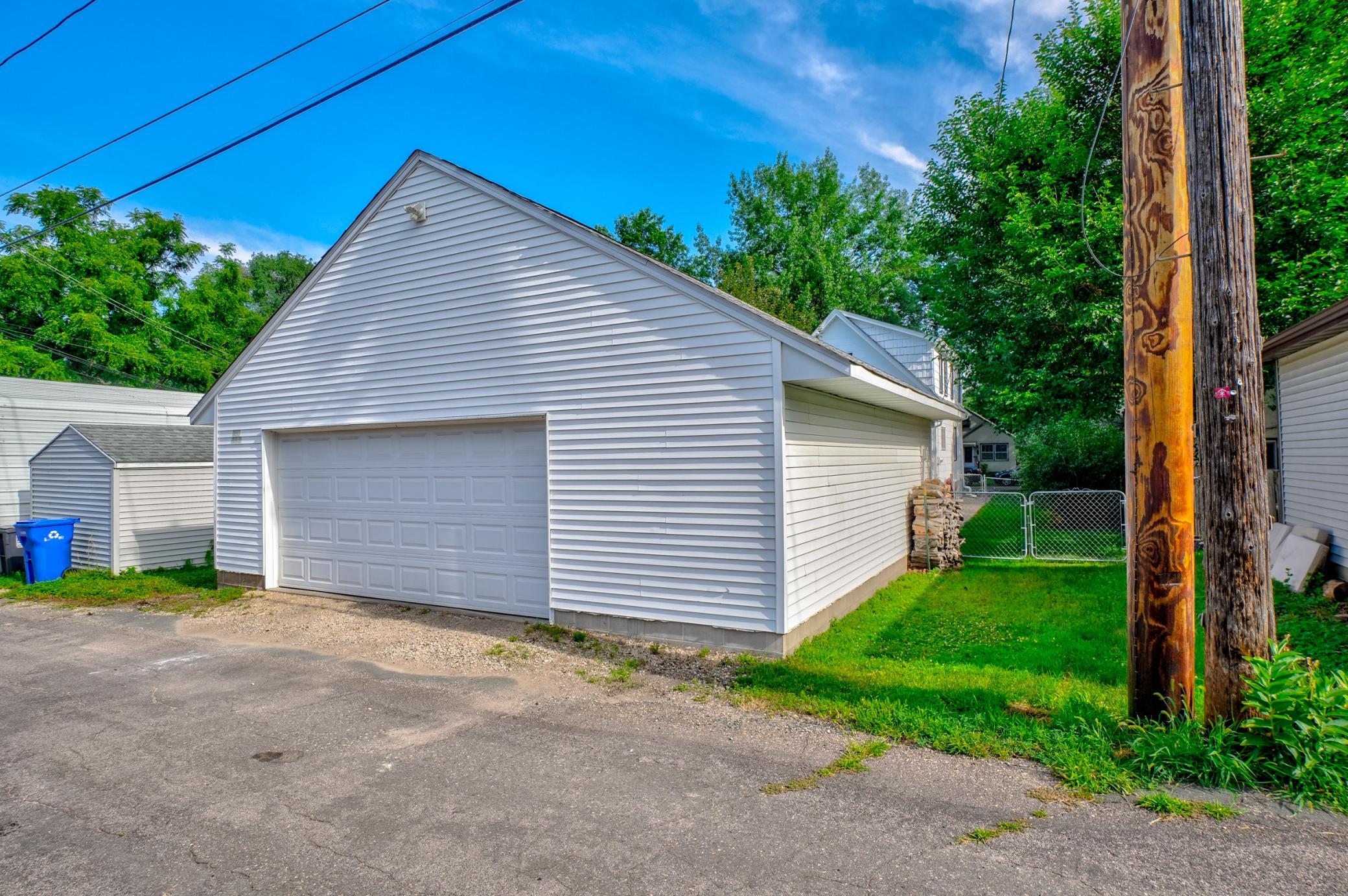 950 Juno Ave-68.jpg
