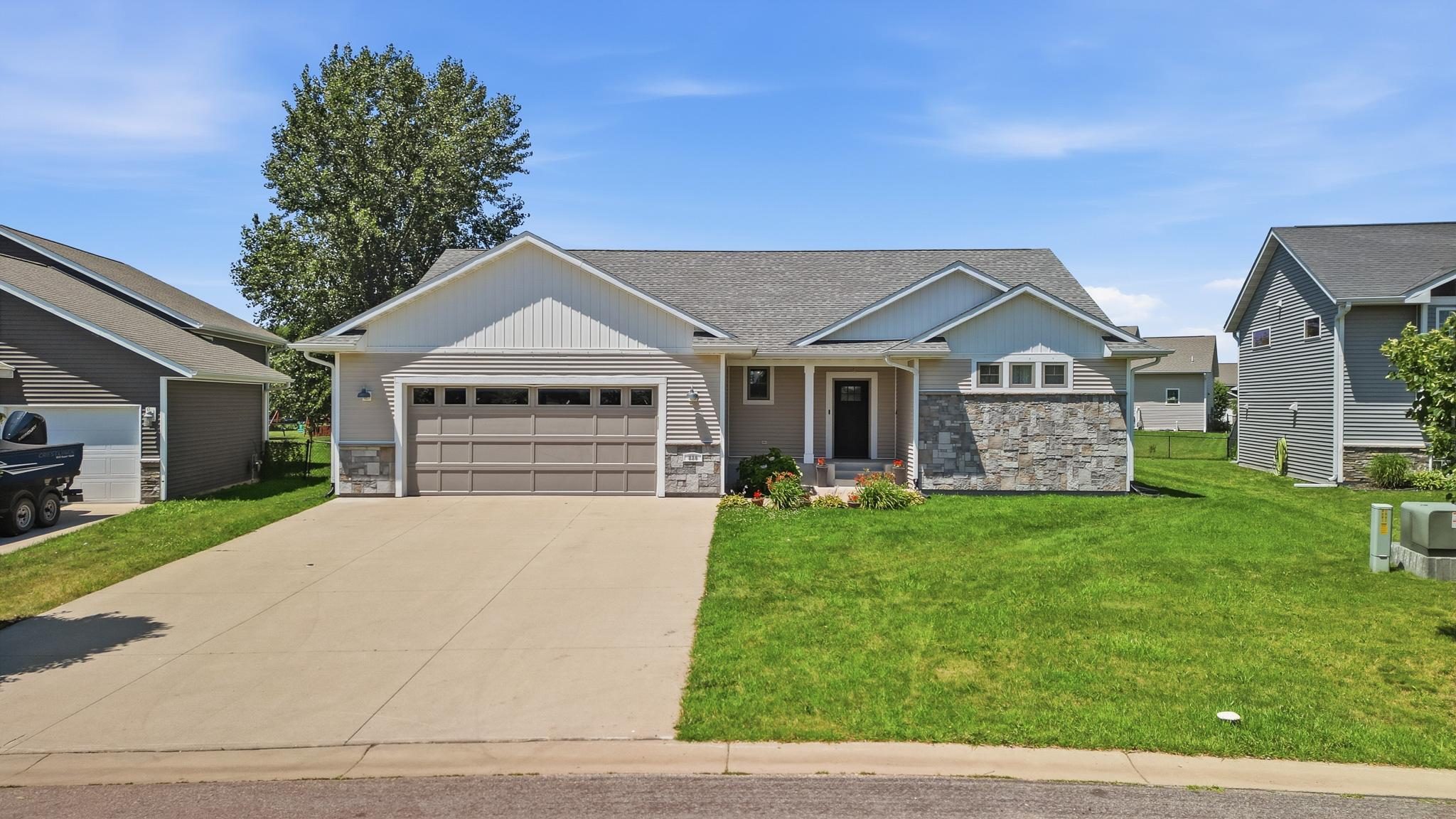 820 Fieldcrest Drive