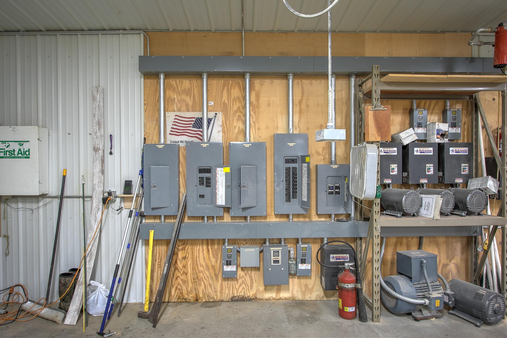 _3 Phase-800 Amp Service