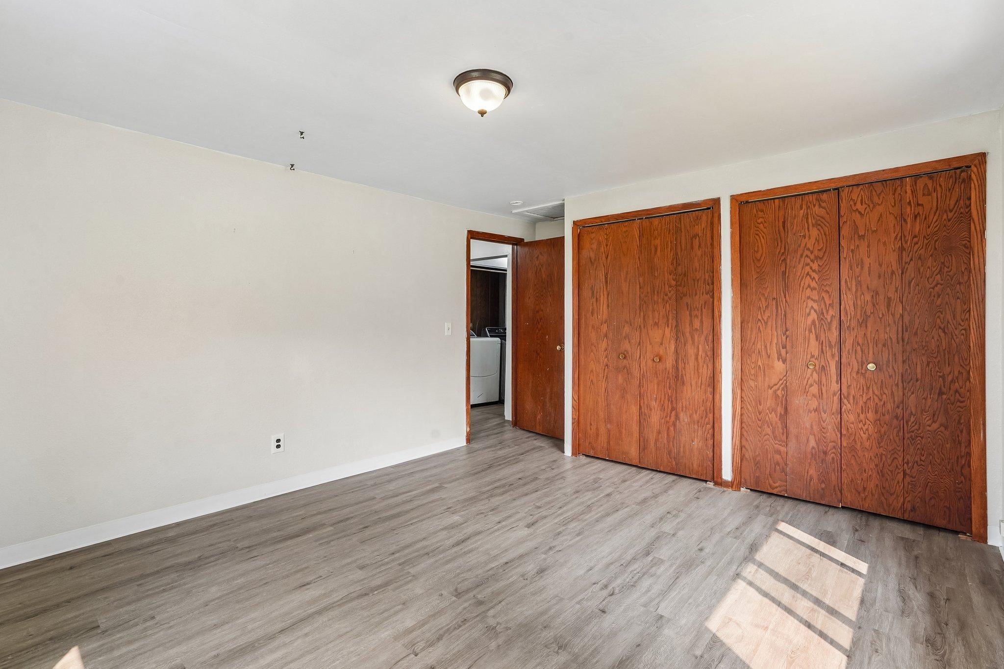 26-web-or-mls-Acacia Trl-S1607-026.jpg