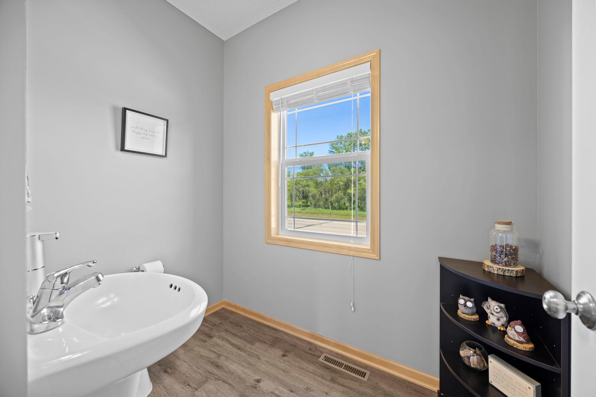 2nd floor bathroom