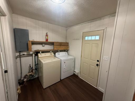722 11th Street NW, Willmar, MN 56201