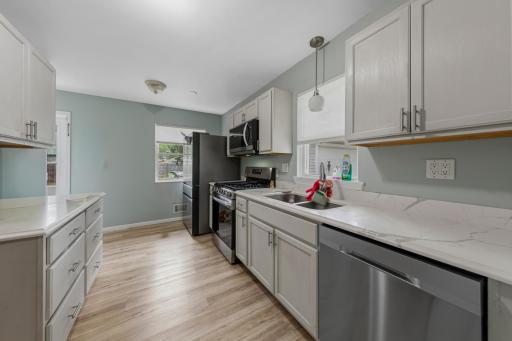 9043 13th Avenue S, Bloomington, MN 55425
