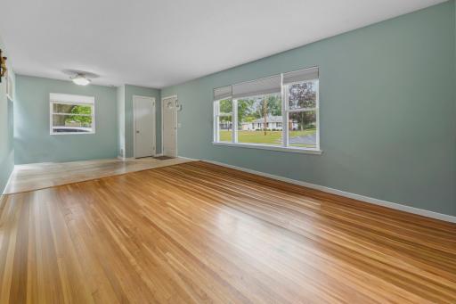 9043 13th Avenue S, Bloomington, MN 55425