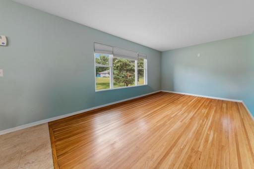 9043 13th Avenue S, Bloomington, MN 55425