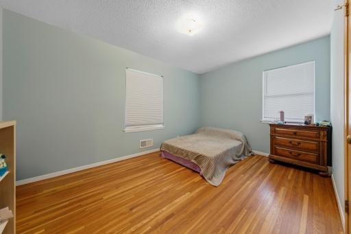 9043 13th Avenue S, Bloomington, MN 55425