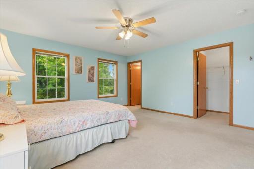 931 Sterling Street S, Maplewood, MN 55119