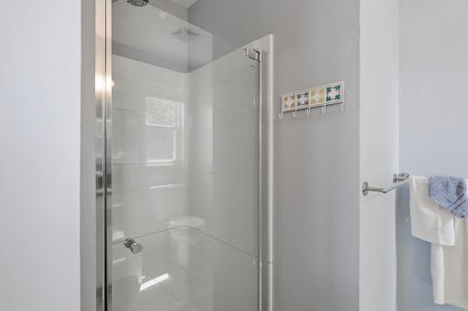 6 1st Street, Excelsior, MN 55331