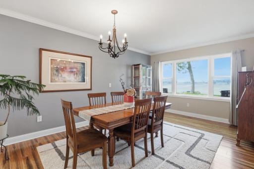 6 1st Street, Excelsior, MN 55331